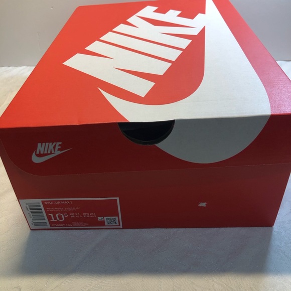 Nike Air Max 1 White University Gold Black size 10.5 Men's Women’s 12 “Batman” - Picture 15 of 15